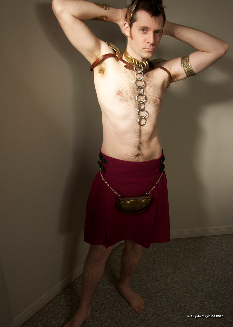 Illustration for article titled All hail the new king of crossplay, Slave Leo